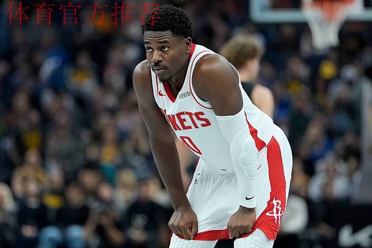 关键时刻命中两记三分，火箭替补后场大将又一次拯救了球队？